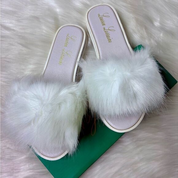 NIB Lauren Lorraine Fluffy White Sparkled Sandals - Picture 8 of 11